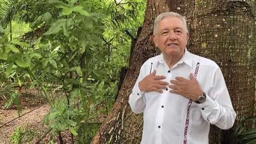 El Presidente envió un mensaje ayer por medio de sus redes sociales y en Cancún hoy reinicia giras. Foto 'La Jornada'