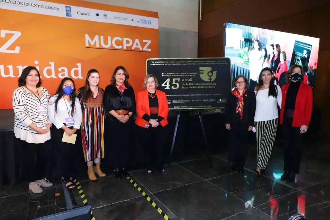En el Primer Encuentro Nacional de Mujeres Constructoras de Paz (MUCPAZ), Nadine Gasman llamó a los gobiernos estatales y municipales a priorizar la prevención de la violencia contra las mujeres en su presupuesto 2022. Foto tomada de la cuenta de Twitter @inmujeres