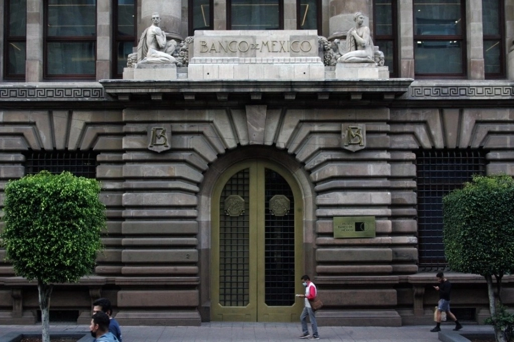 Fachada del Banco de México en la capital del país, en imagen de archivo. Foto Roberto García Rivas