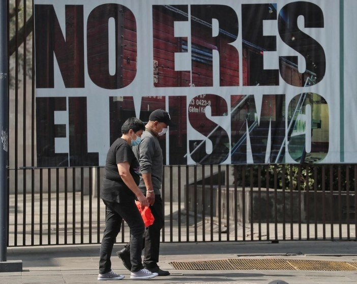 Entre 30 y 35 por ciento de las personas en aislamiento físico podrían presentar el “síndrome de la cuarentena”. Foto Marco Peláez