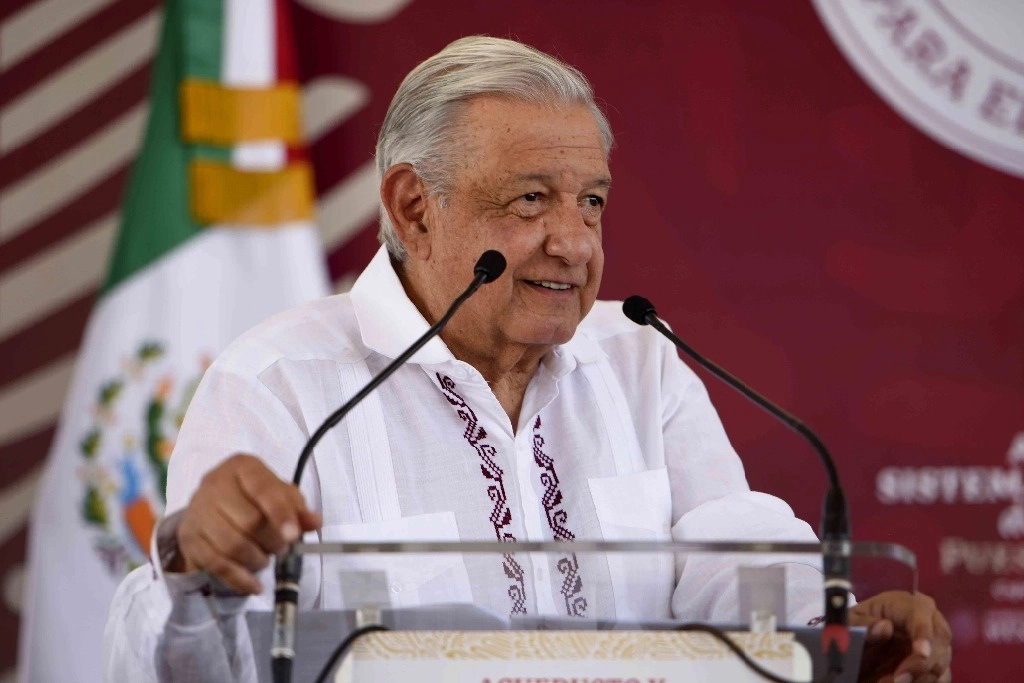 El presidente, Andrés Manuel López Obrador encabeza la inauguración del acueducto y sistema de agua potable del pueblo yaqui, en Mirador Escénico de la presa “Álvaro Obregón” o presa del Oviáchic, en Cajeme, Sonora. Foto Presidencia