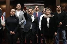 Cabe señalar que varios alcaldes de diferentes partidos ya se habían quejado de este tipo de prácticas por parte del ex auditor. Foto Congreso Michoacán