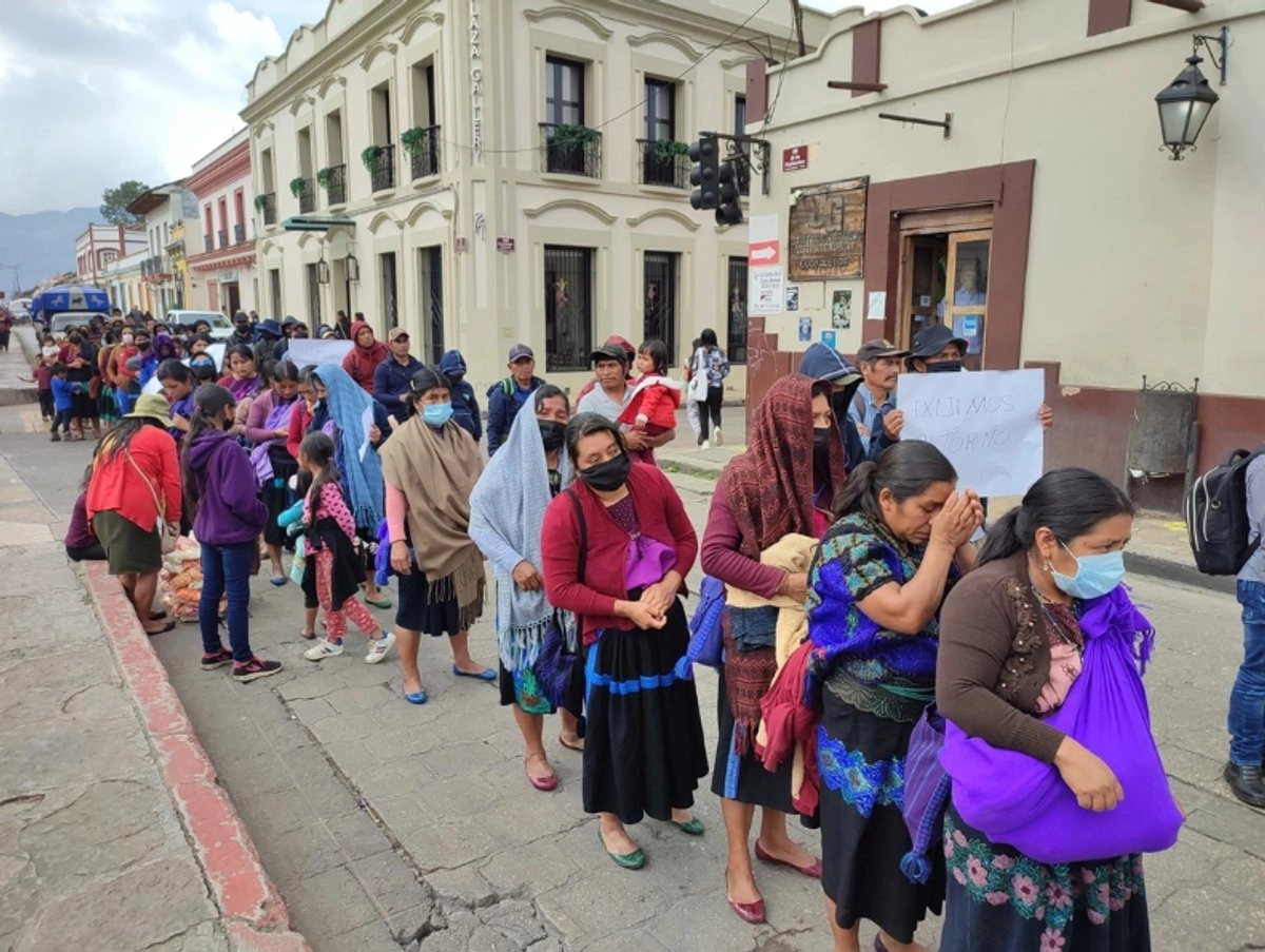Habitantes en el municipio de Chenalhó.