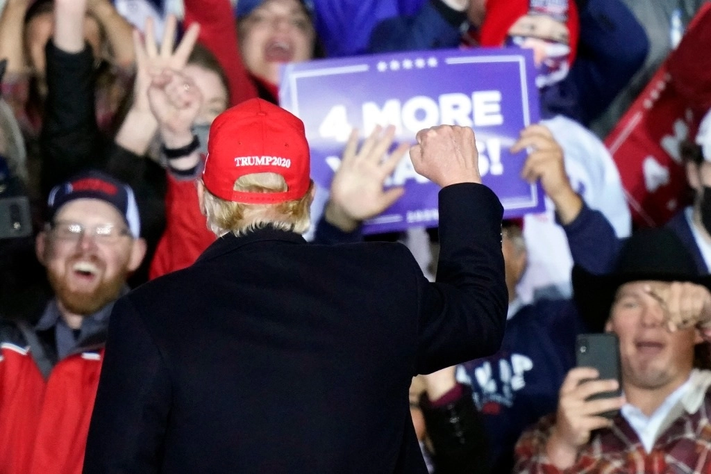 Donal Trump busca relegirse como sea. Foto Ap