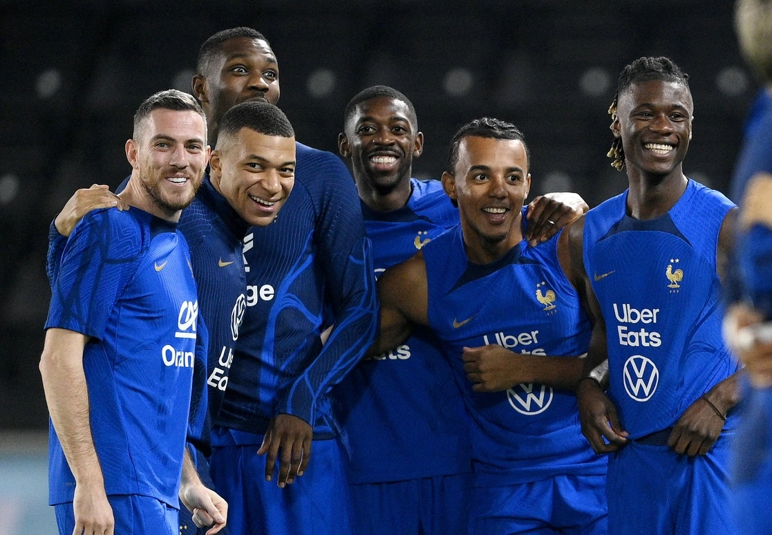 El seleccionado francés de futbol entrena rumbo a la final del Mundial de Qatar 2022. Foto Afp 
