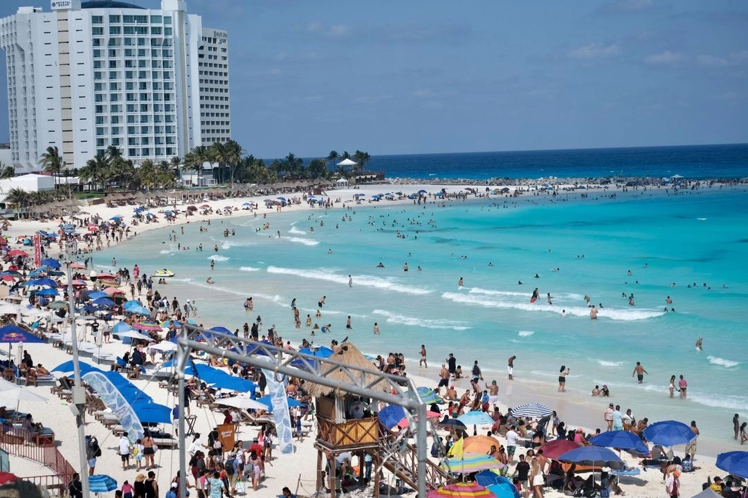 Los destinos de playa se siguen posicionando como los de mayor preferencia por parte de los viajeros durante este periodo vacacional.