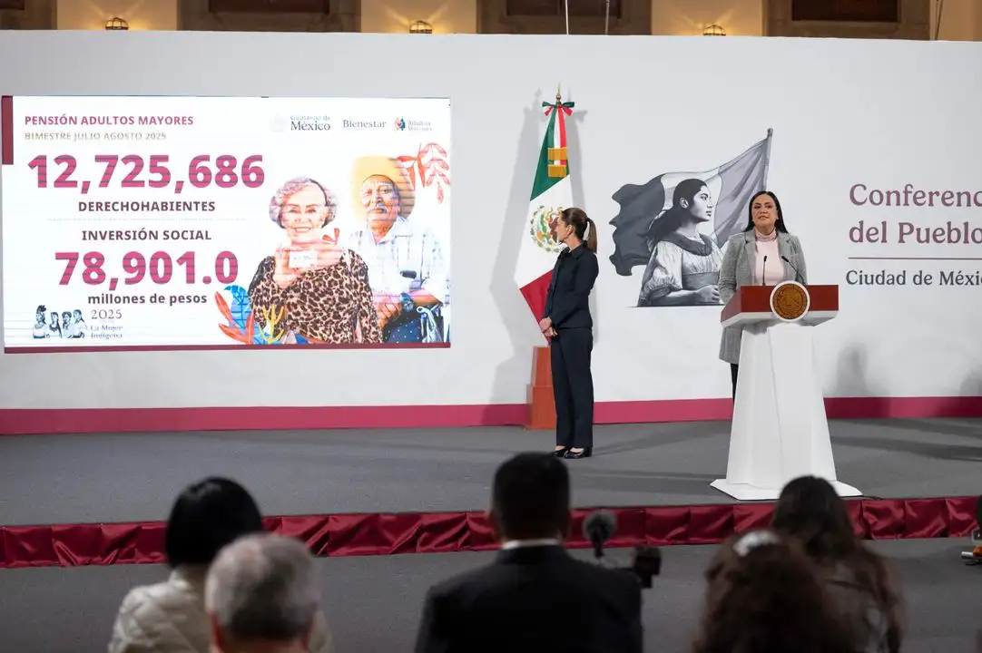 La secretaria del Bienestar, Ariadna Montiel, durante la conferencia presidencial matutina en Palacio Nacional en la Ciudad de México, el 1 de julio de 2025.