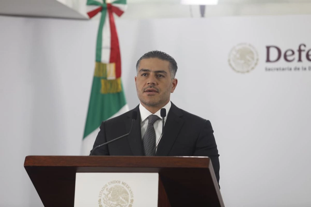 El secretario de Seguridad y Protección Ciudadana, Omar García Harfuch, durante la conferencia de prensa del gabinete de Seguridad sobre el traslado de criminales a Estados Unidos, en la Ciudad de México, el 13 de agosto de 2025. 
