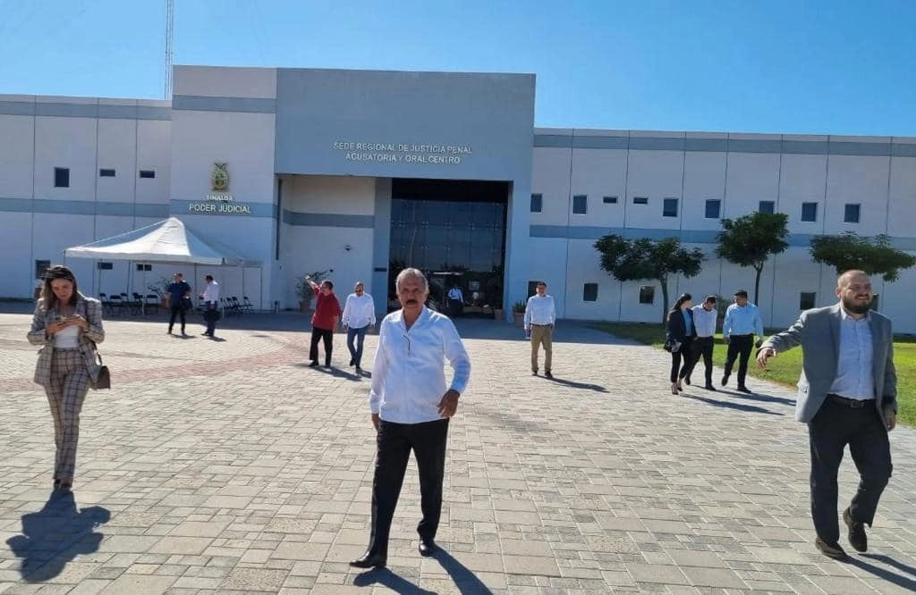 El exedil Jesús Estrada Ferreiro fue vinculado a proceso por el presunto contrato ilegal de arrendamiento de las unidades por un monto de 117 millones de pesos. Foto tomada de www.facebook.com/estradaferreiro