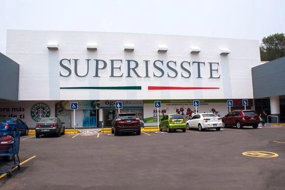 Una tienda del Issste en la Ciudad de México. Foto tomada del Facebook de @SUPERISSSTE.MX / Archivo