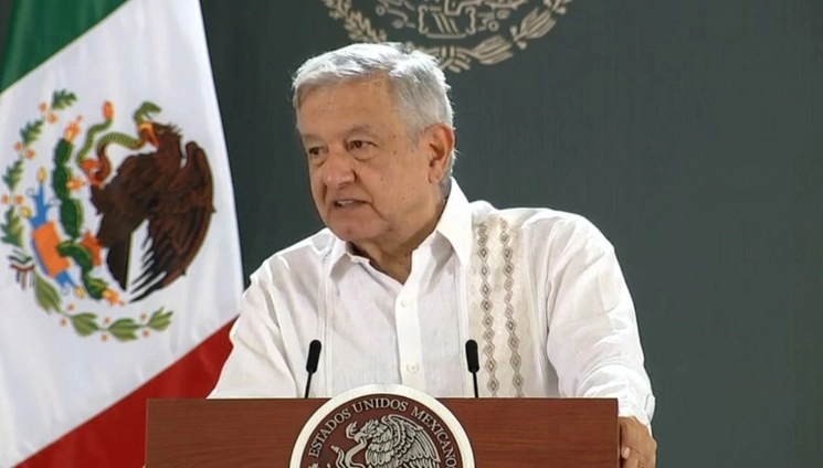 El presidente Andrés Manuel López Obrador sostuvo que, al cumplirse hoy 18 meses del inicio de su mandato, se siente “satisfecho con lo alcanzado”. Foto tomada de la transmisión en vivo de la conferencia matutina presidencial