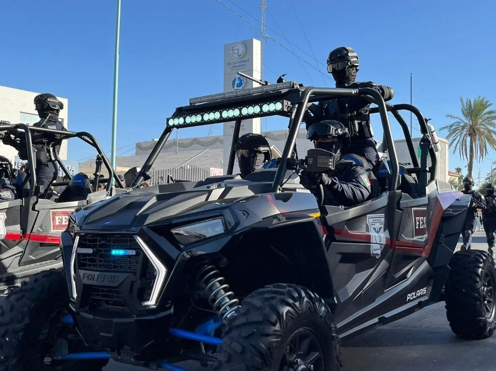 Policías de Tijuana, BC, hallaron el cadáver envuelto de una persona en la colonia Capistrano. Foto tomada de X @SeguridadBC / Archivo