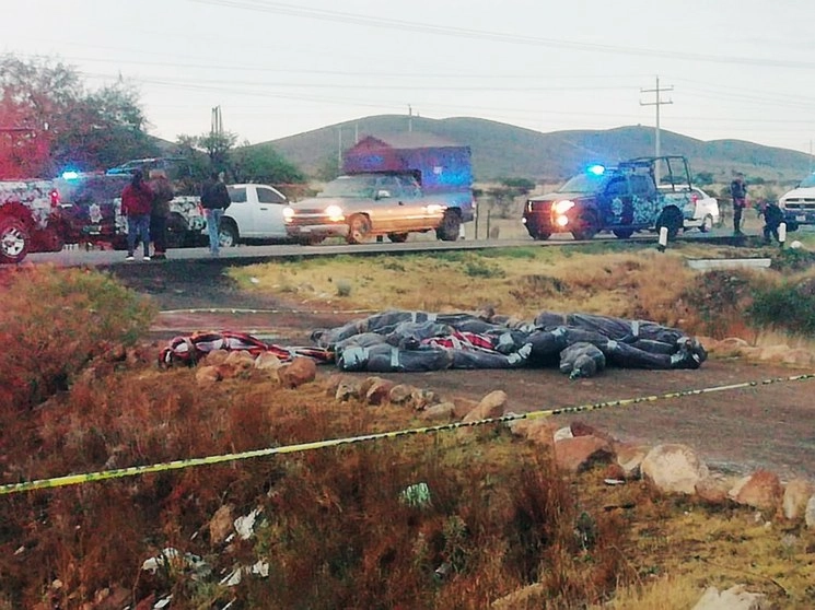 Cuerpos embolsados fueron abandonados en Fresnillo, Zacatecas. Foto La Jornada
