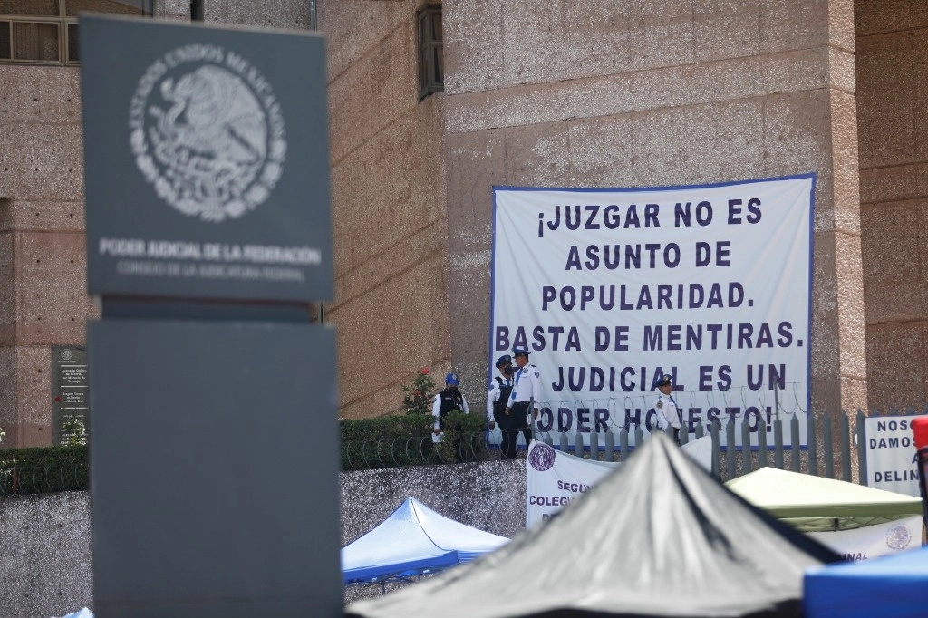 Este jueves es el cuarto día de paro de trabajadores del Poder Judicial de la Federación. Foto  Jorge Ángel Pablo García 