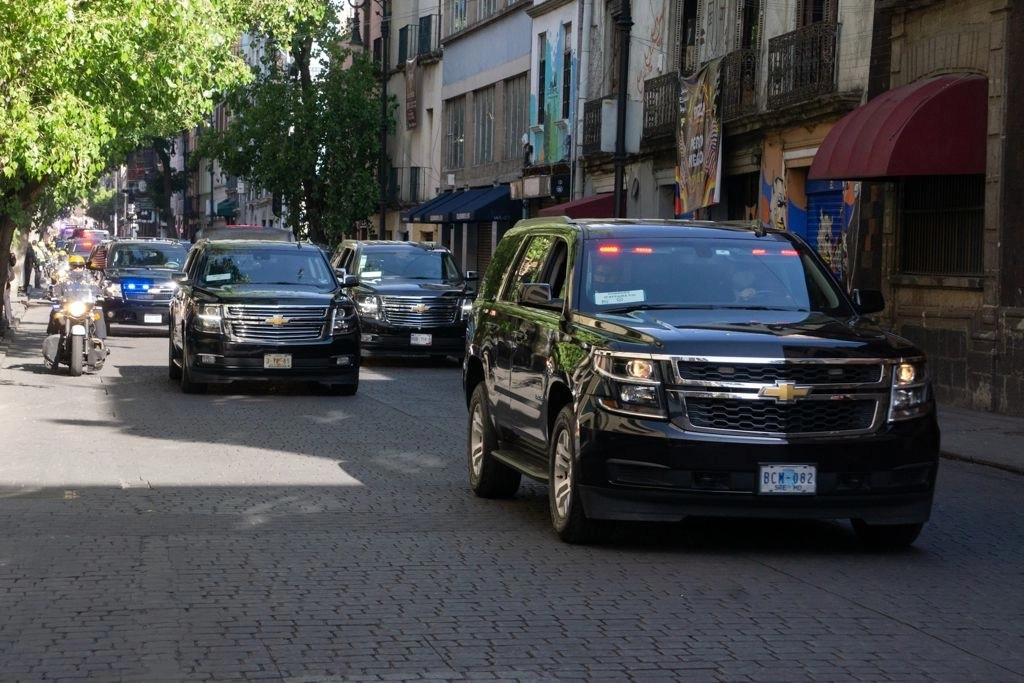 Llegada de la vicepresidenta de Estados Unidos, Kamala Harris, al Zócalo capitalino a través de la calle de Donceles, el 8 de junio de 2021. Foto Pablo Ramos