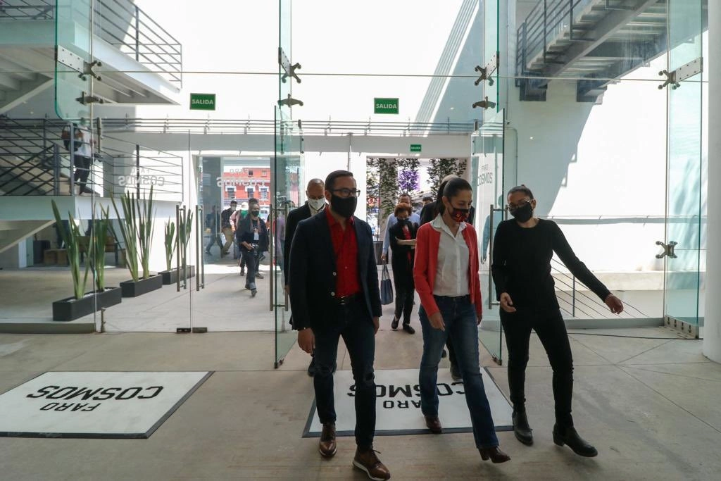 La jefa de Gobierno, Claudia Sheinbaum, en la inauguración del Faro Cosmos. Foto Twitter @Claudiashein