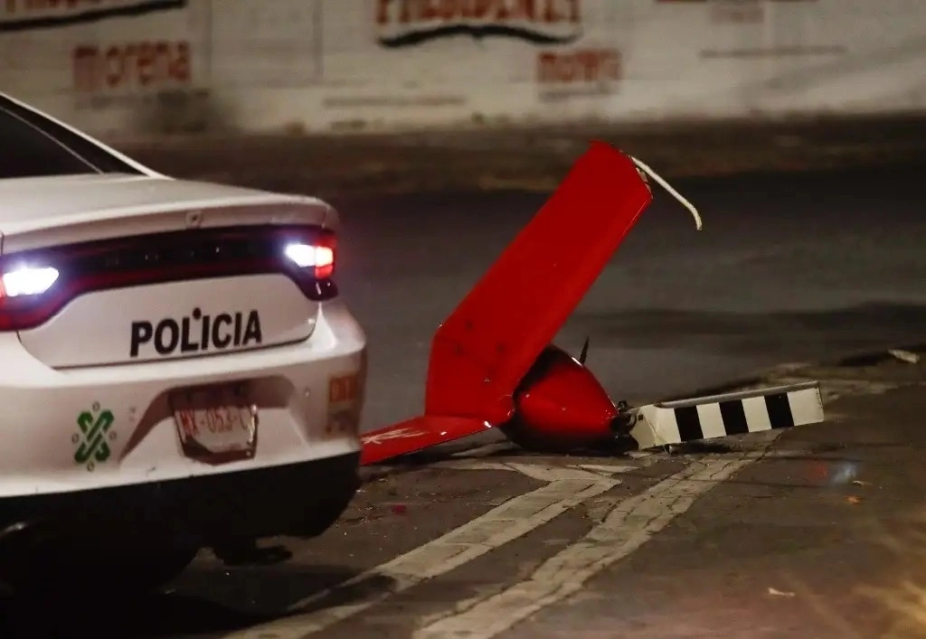 Al tomar conocimiento de los hechos, el Ministerio Público de la Fiscalía de Investigación Estratégica del Delito de Homicidio dio intervención a peritos en materia de criminalística, química y fotografía forense, para recabar indicios y trasladar el cuerpo al anfiteatro. Foto Víctor Camacho/ Archivo 