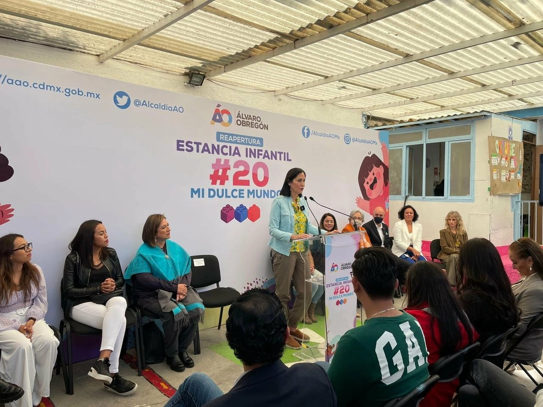 La alcaldesa de Álvaro Obregón, Lía Limón, durante la apertura de la estancia infantil número 20. Foto Twitter @LuisBaez_MX