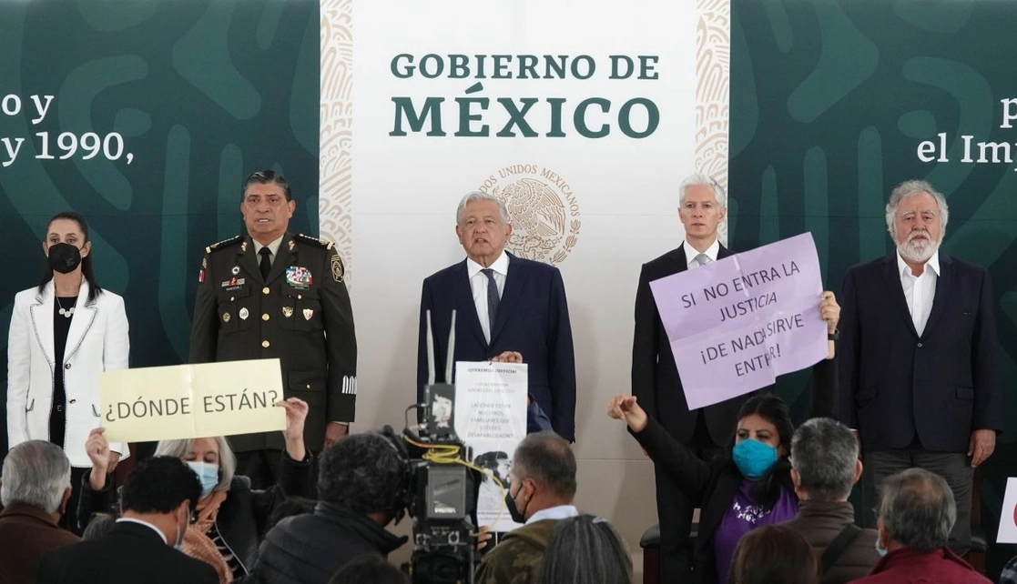 El presidente Andrés Manuel López Obrador encabezó la ceremonia de actividades de la Comisión para el acceso a la Verdad y el esclarecimiento Histórico. Foto Cuartoscuro