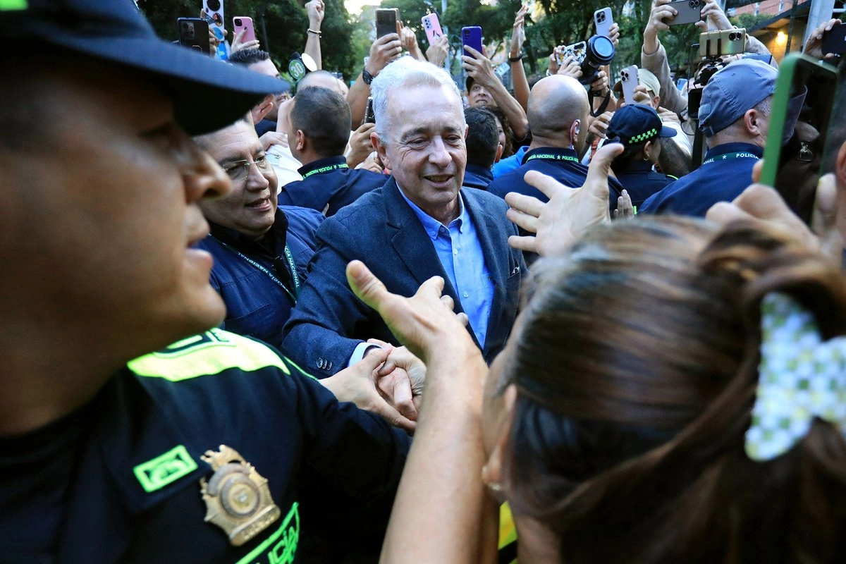 El ex presidente colombiano Álvaro Uribe Vélez en Sabaneta, departamento de Antioquia, Colombia.