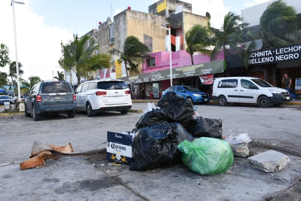 Las calles del balneario se vieron así durante varios días. Foto Cuartoscuro