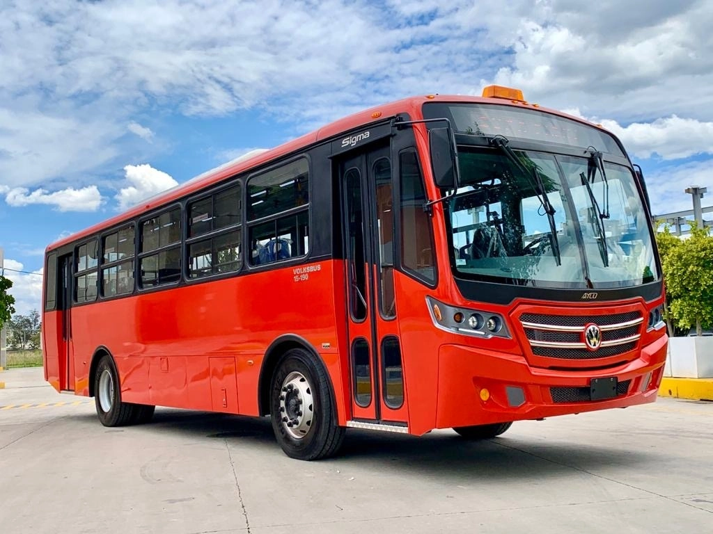 Estas unidades estarán brindando el servicio de transporte público en el carril exclusivo que se tiene destinado para agilizar la movilidad de los guerrerenses. Foto. MAN Truck & Bus México. 