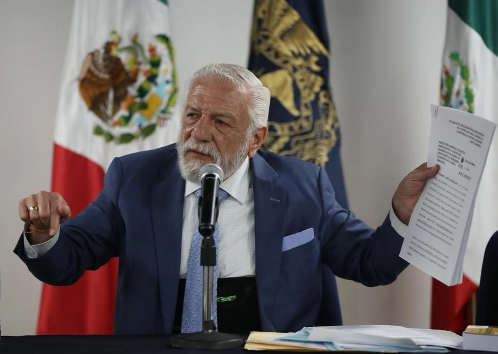Eduardo López Betancourt, ahora ex titular del Tribunal Universitario. Foto José Antonio López / Archivo 