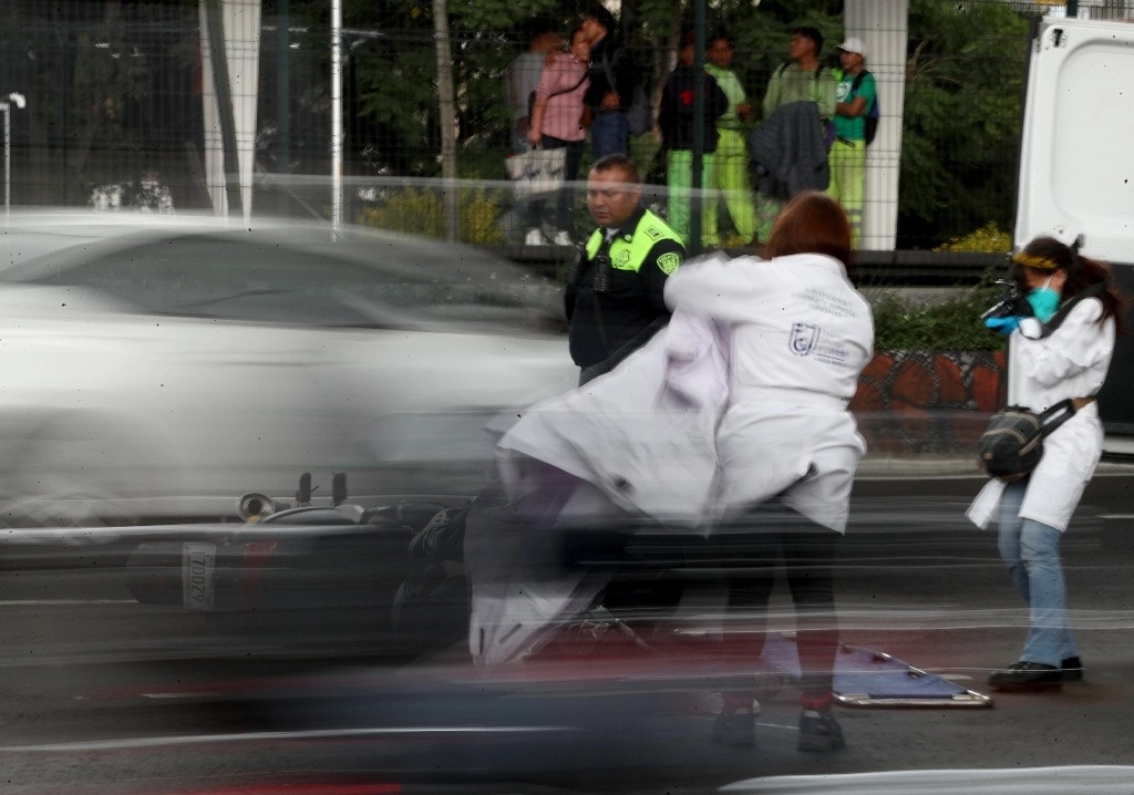 La mayoría de los accidentes de motocicletas en donde el conductor pierde la vida, son jóvenes menores de 20 años. Foto Alfredo Domínguez/Archivo