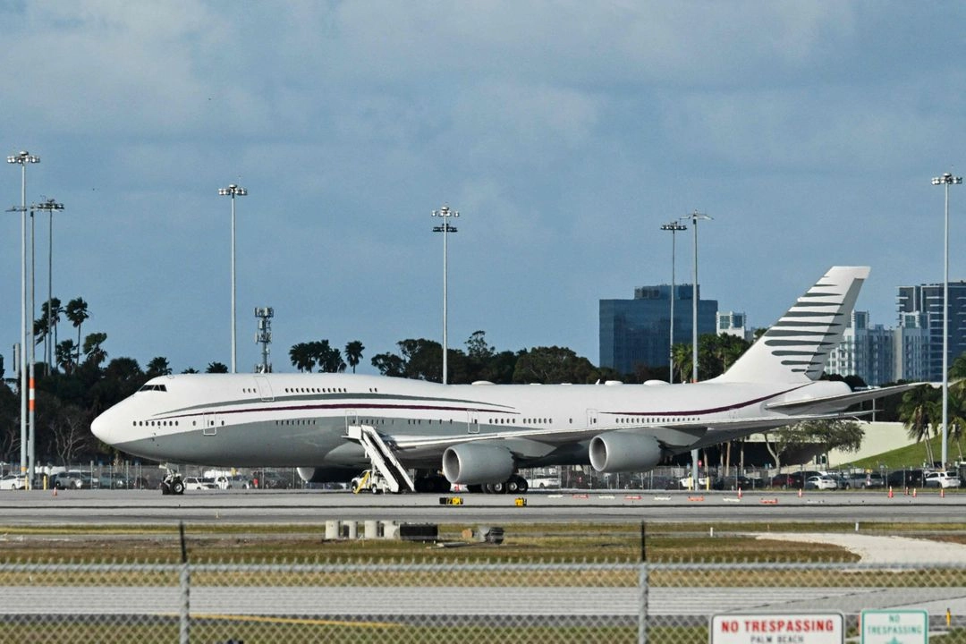 El secretario de Defensa de EU, Pete Hegseth, aceptó el Boeing 747 que Qatar ofreció al presidente Donald Trump para usarlo como 'Air Force One', informó el Pentágono el miércoles, 21 de mayo de 2025. Foto  