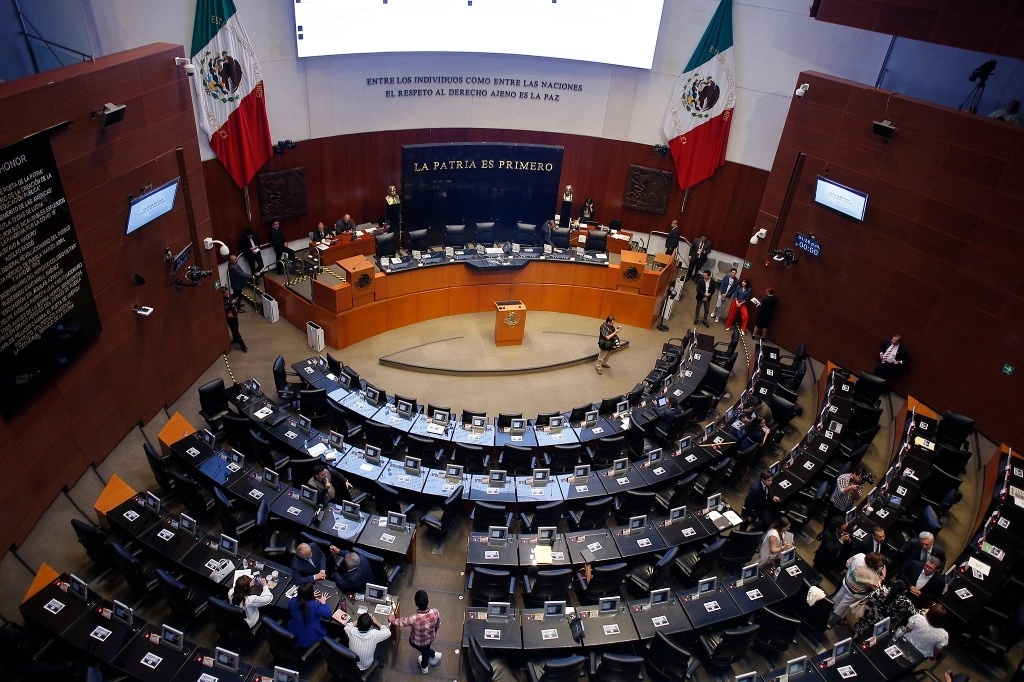 Diputados y senadores de Morena aseguraron que no habrá reformas a "rajatabla" pese a tener mayoría calificada. Foto María Luisa Severiano / Archivo