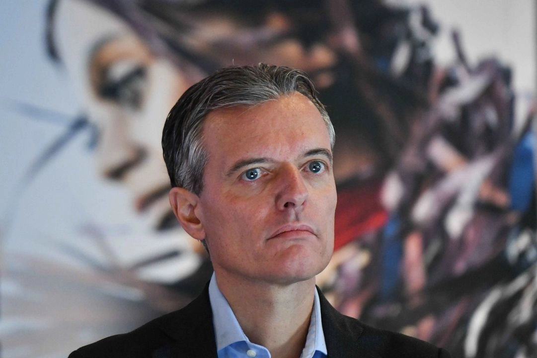 Giovanni Lepri, representante de ACNUR en México, confirmó una reducción del 60 por ciento en el presupuesto global de ACNUR, derivada principalmente del recorte de recursos aplicados por el gobierno de EU, uno de los principales donantes del organismo. 