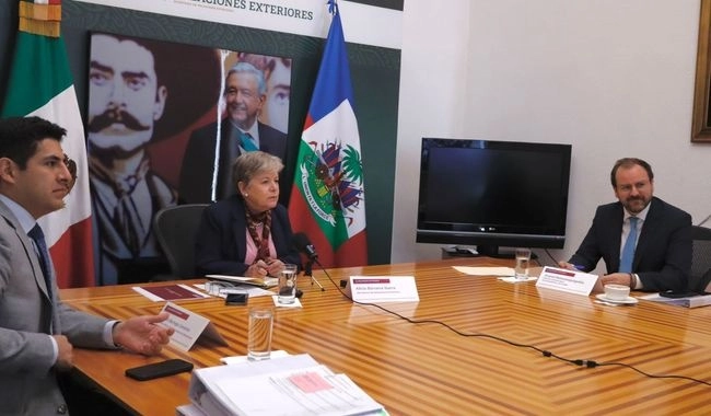 La canciller Alicia Bárcena durante la  reunión virtual con el primer ministro de Haití. Foto SRE