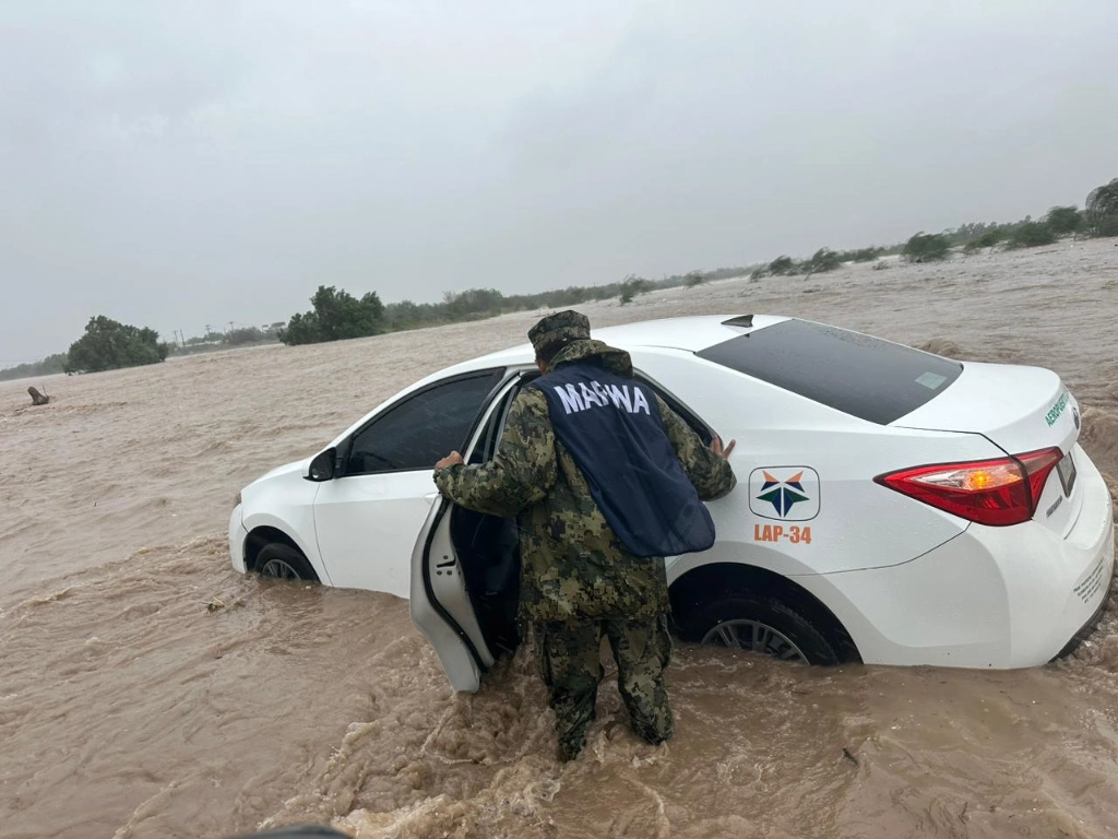 La Semar implementó la fase de prevención del Plan Marina de auxilio a la población civil, en Sonora y Sinaloa, ante el impacto de la tormenta tropical ‘Norma’. Foto cortesía de Semar 