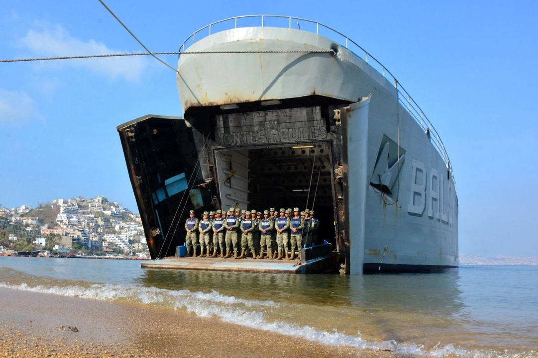 La Décima Región Naval con sede en Salina Cruz y jurisdicción en Huatulco, Oaxaca, se encuentra preparada con un estado de fuerza de 6 mil 418 efectivos, una Brigada de Reacción a Emergencias con cien elementos, 43 vehículos, 17 unidades de superficie y una aeronave.