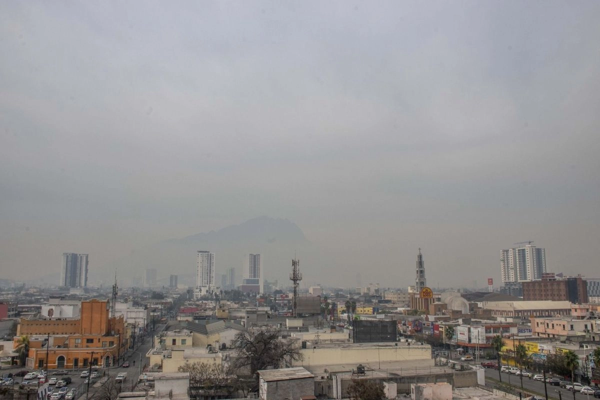 Protección Civil y de Protección al Ambiente advirtió la presencia de material partículado PM 10 en el aire de Mexicali. Foto 