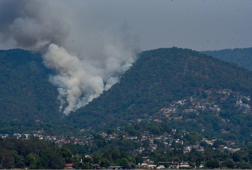 Ante los incendios forestales presentados en los últimos días en la Reserva Natural de Monte Alto, en el municipio de Valle de Bravo, Estado de México, la Armada de México activó el Plan Marina en su Fase de Auxilio. Foto Cuartoscuro / Archivo 