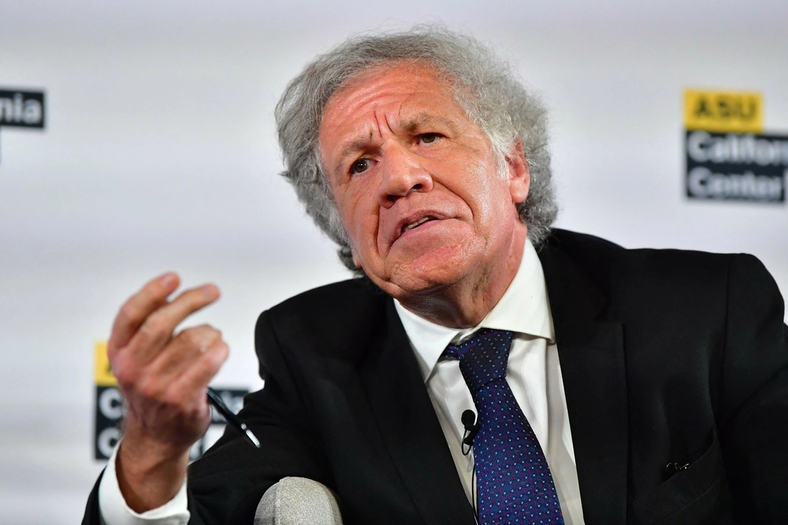 Luis Almagro, secretario general de la OEA dio una ponencia sobre libertad de prensa en América, como parte de la IX Cumbre de las Amércias. Foto Afp
