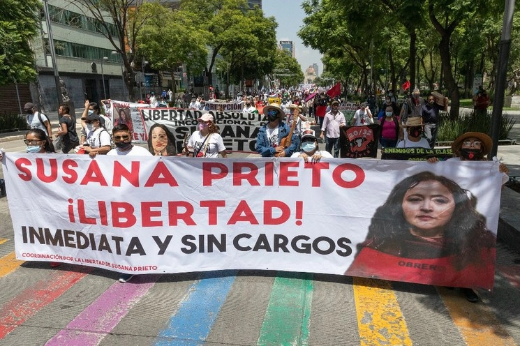 Protesta el pasado 18 de julio para pedir la liberación de la abogada, quien estuvo presa en Chihuahua. Foto Pablo Ramos