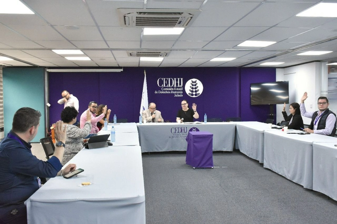 Sesión extraordinaria del Consejo Ciudadano en la Comisión Estatal de Derechos Humanos en Jalisco. Foto Tomada del Twitter @CEDHJ