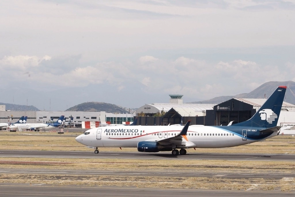 Aeroméxico y sus participantes clave acordaron revisar el calendario de audiencias. Foto Roberto García Ortiz / Archivo