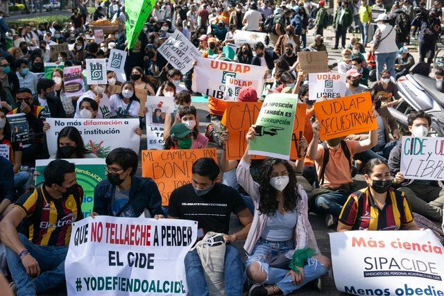 Alumnos del CIDE durante una protesta en imagen de archivo. Foto Pablo Ramos 