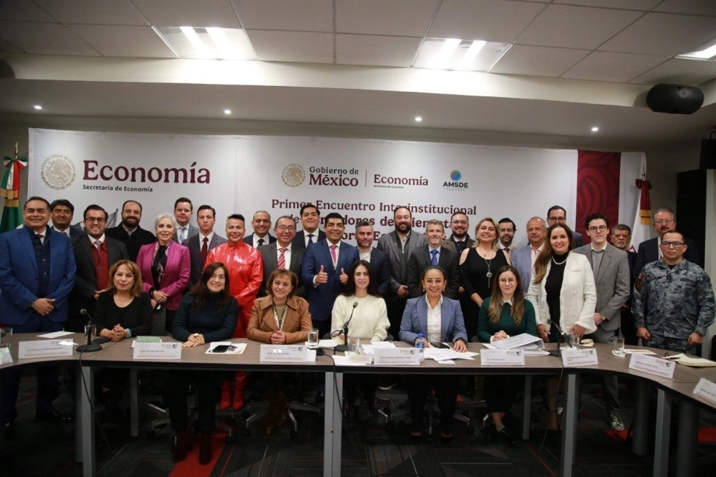 Las reuniones son encabezadas por el subsecretario de Industria y Comercio, Vidal Llerenas Morales y por el titular de la Unidad Prospectiva, Planeación y Evaluación, Carlos Candelaria López. Foto @SE_mx