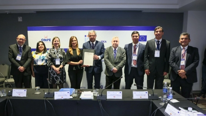 Para combatir la infiltración de fondos ilícitos, se propuso crear una red regional dedicada al financiamiento político en América Latina, con el fin de consolidar la cooperación técnica y compartir mejores prácticas entre los organismos electorales, precisó la ONPE. Foto tomada de X @ONPE_oficial.