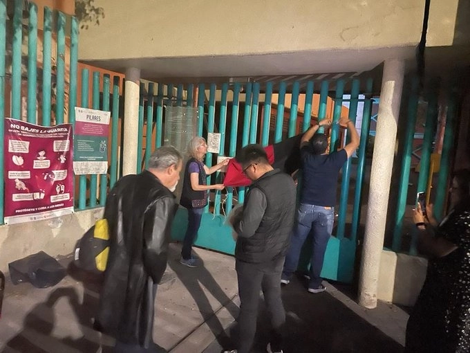 Se levanta la huelga en el 
IEMS CDMX. Autoridades y trabajadores llegan a acuerdos. Foto La Jornada