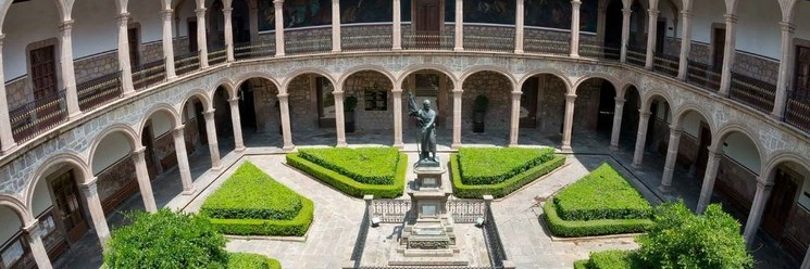 Imagen tomada de @RectoriaUMSNH