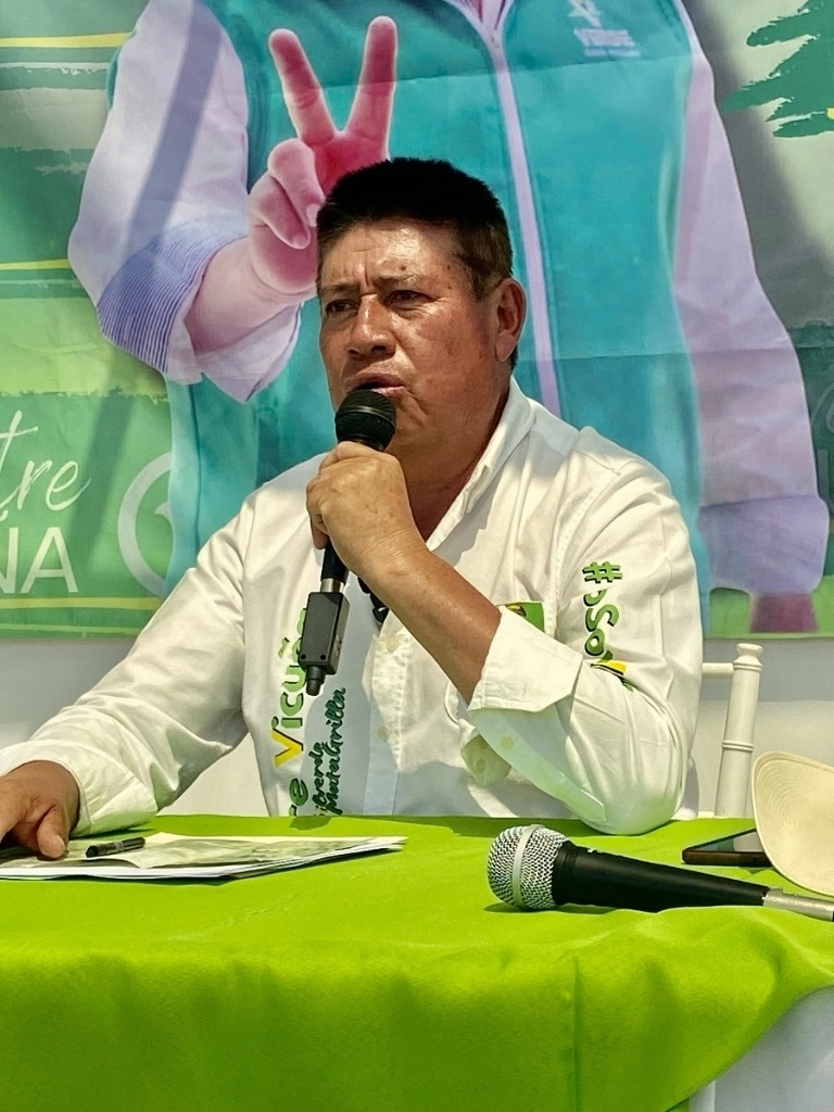 Silvestre Vicuña Cortés, candidato del PVEM a la presidencia municipal de Otumba, estado de México. Foto Javier Salinos Cesáreo