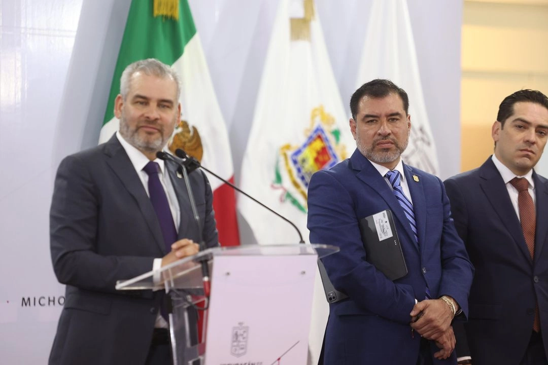 En conferencia de prensa, comentó que los agresores a elementos del Ejército Mexicano, en los límites de Jalisco y Michoacán –la tarde de este domingo- están plenamente identificados y eran encabezados por 'El Chuy', quien ya había sido detenido y fue liberado recientemente por un juez federal.