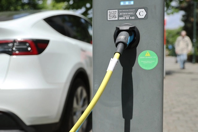 China acusó “de proteccionismo” a la amenaza de la UE de aplicar aranceles para a las importaciones de vehículos eléctricos. Foto Xinhua 