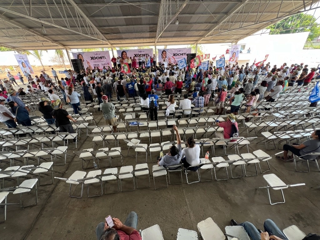 Xóchitl Gálvez acusó que hubo una operación para que la gente no llegara al evento en Huixtla, Chiapas, el 23 de abril de 2024. Foto Édgar H. Clemente