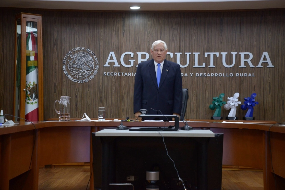 El titular de la Secretaría de Agricultura y Desarrollo Rural, Víctor Villalobos Arámbula. Foto Cuartoscuro / Archivo